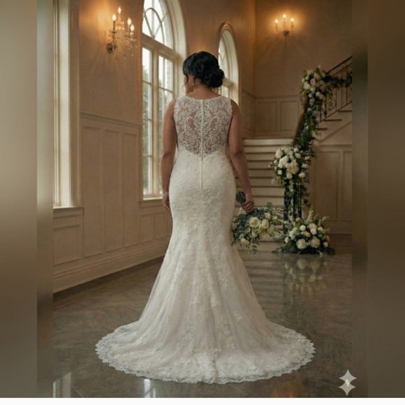 David Tutera By Mon Cheri Athena Wedding Gown - Picture 3 of 10